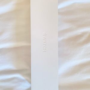 Cracked Apple Watch Series 4 40MM